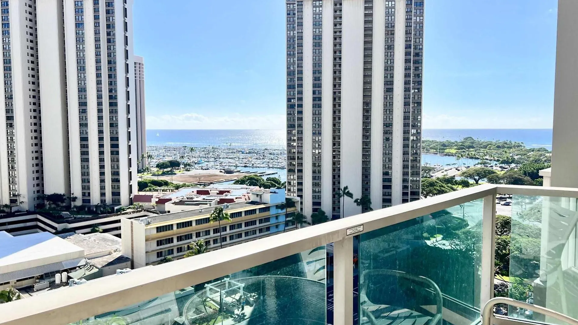Villa New Ala Moana Ocean View à Honolulu États-Unis